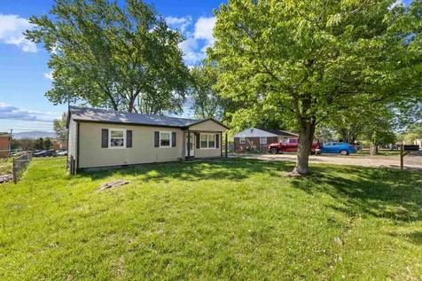 27 Shen Valley Drive Weyers Cave VA 24486