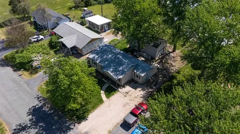 27 Shen Valley Drive Weyers Cave VA 24486