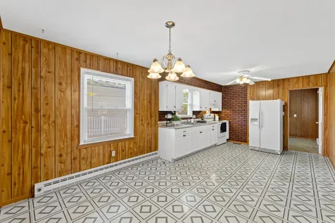 27 Shen Valley Drive Weyers Cave VA 24486