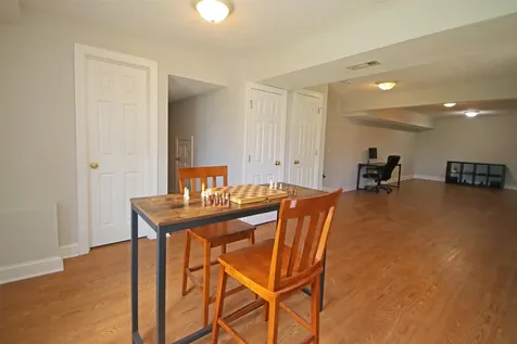1810 Manor Drive Harrisonburg VA 22801