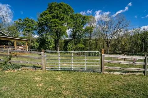 99 Mount Ida Lane Staunton VA 24401