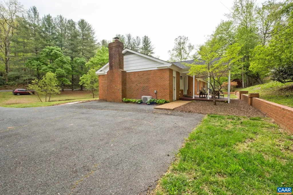 1680 Craigs Store Road Afton VA 22920