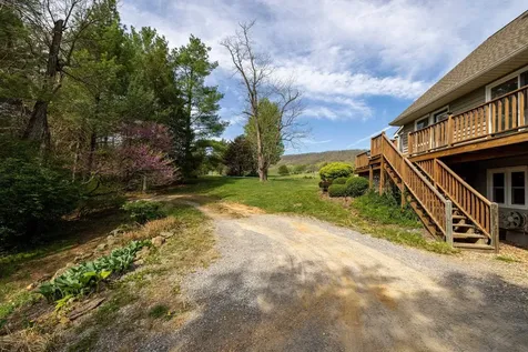 11159 Morning View Road Singers Glen VA 22850