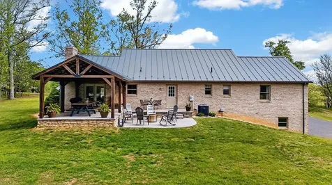 576 Vinegar Hill Road Churchville VA 24421
