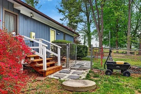 1401 Ladd Road Waynesboro VA 22980