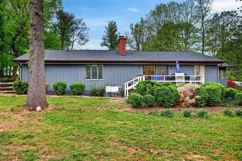 1401 Ladd Road Waynesboro VA 22980