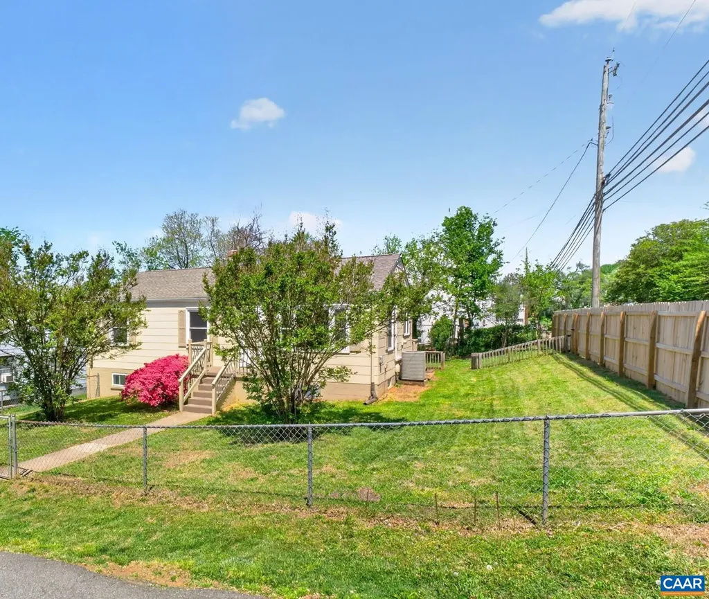 511 Stonehenge Avenue Charlottesville VA 22902