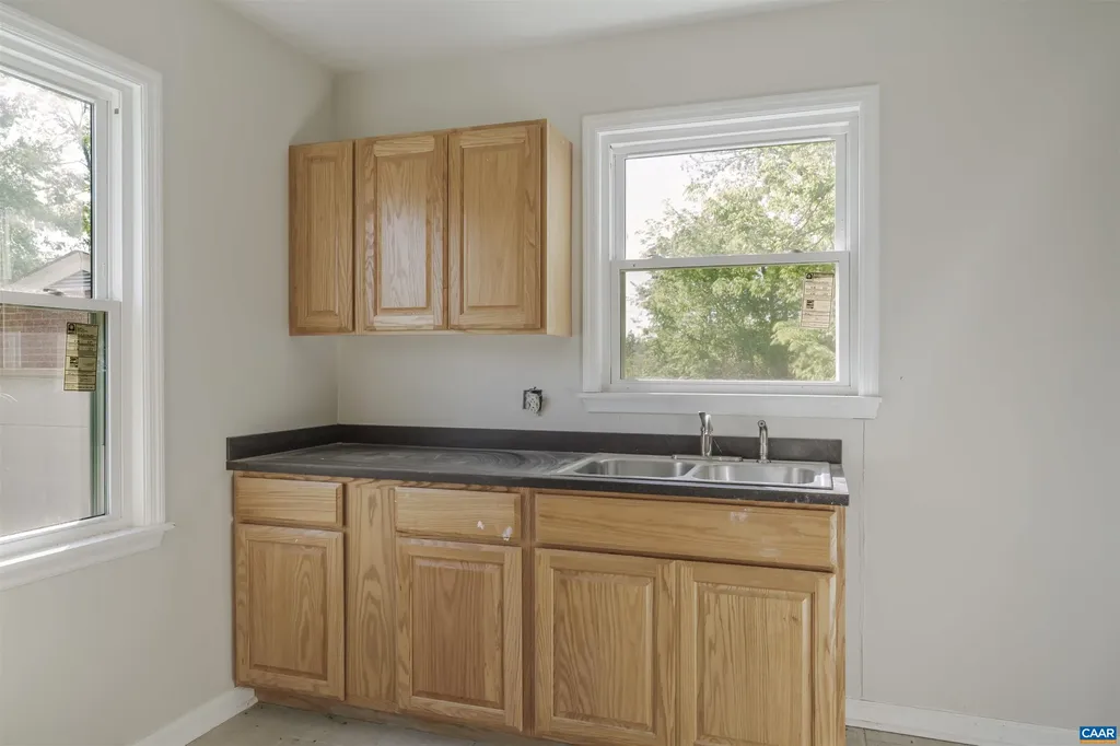 1116 Locust Avenue Charlottesville VA 22901