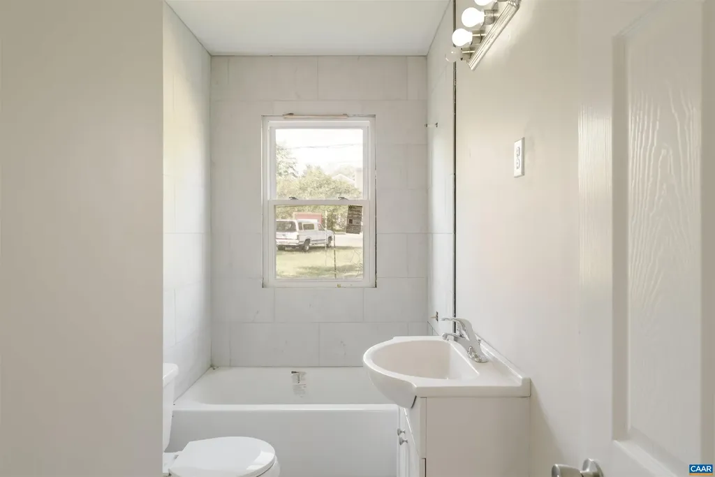 1116 Locust Avenue Charlottesville VA 22901