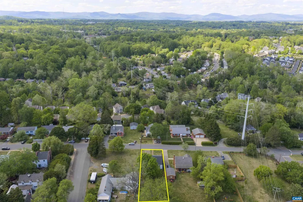 1116 Locust Avenue Charlottesville VA 22901