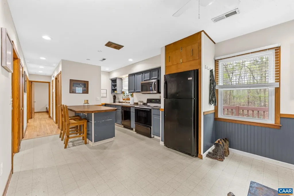 4586 Spotswood Trail Barboursville VA 22923