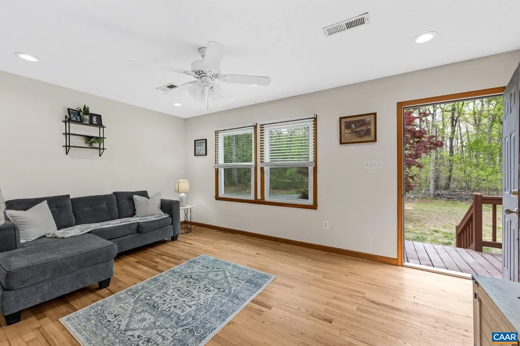 4586 Spotswood Trail Barboursville VA 22923