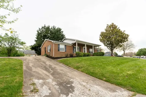 56 Idlewood Boulevard Staunton VA 24401