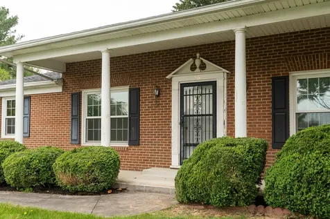56 Idlewood Boulevard Staunton VA 24401