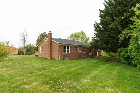 56 Idlewood Boulevard Staunton VA 24401