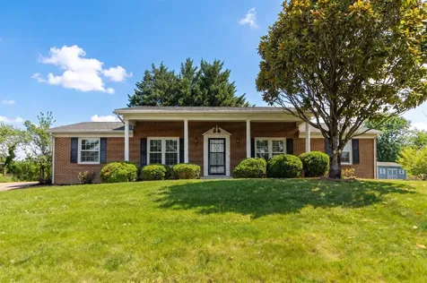 56 Idlewood Boulevard Staunton VA 24401