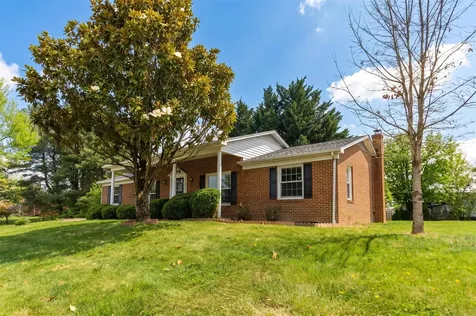 56 Idlewood Boulevard Staunton VA 24401