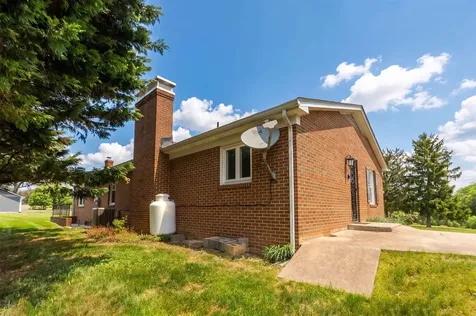 56 Idlewood Boulevard Staunton VA 24401