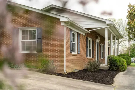 56 Idlewood Boulevard Staunton VA 24401