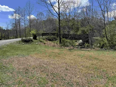 26 Bobcat Hill West Augusta VA 24485