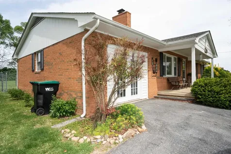 9839 Massanutten Avenue New Market VA 22844