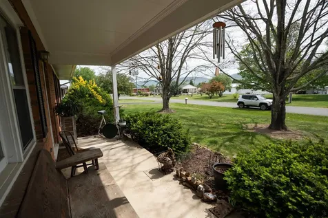9839 Massanutten Avenue New Market VA 22844