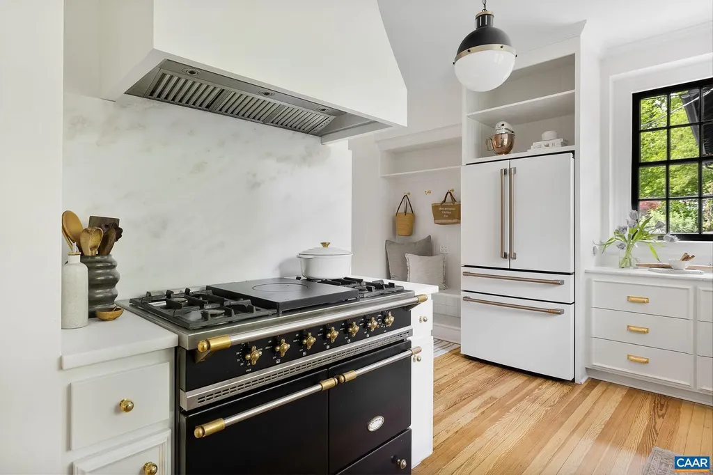 2662 Jefferson Park Circle Charlottesville VA 22903