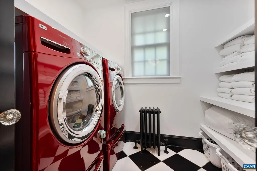 2662 Jefferson Park Circle Charlottesville VA 22903