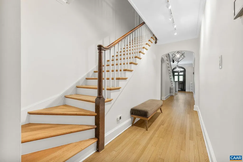 2662 Jefferson Park Circle Charlottesville VA 22903