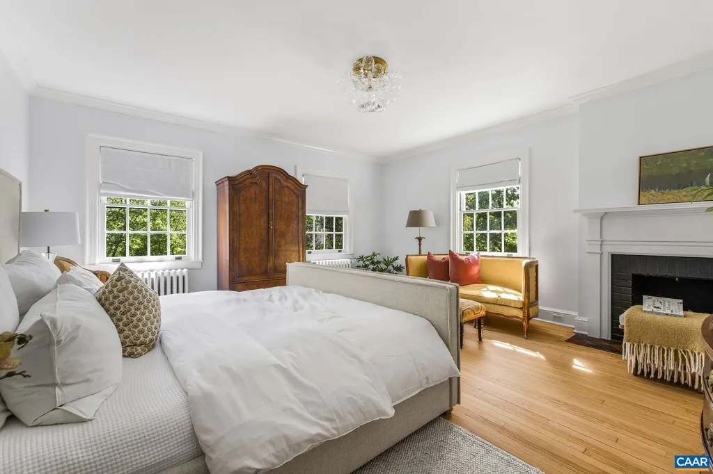 2662 Jefferson Park Circle Charlottesville VA 22903