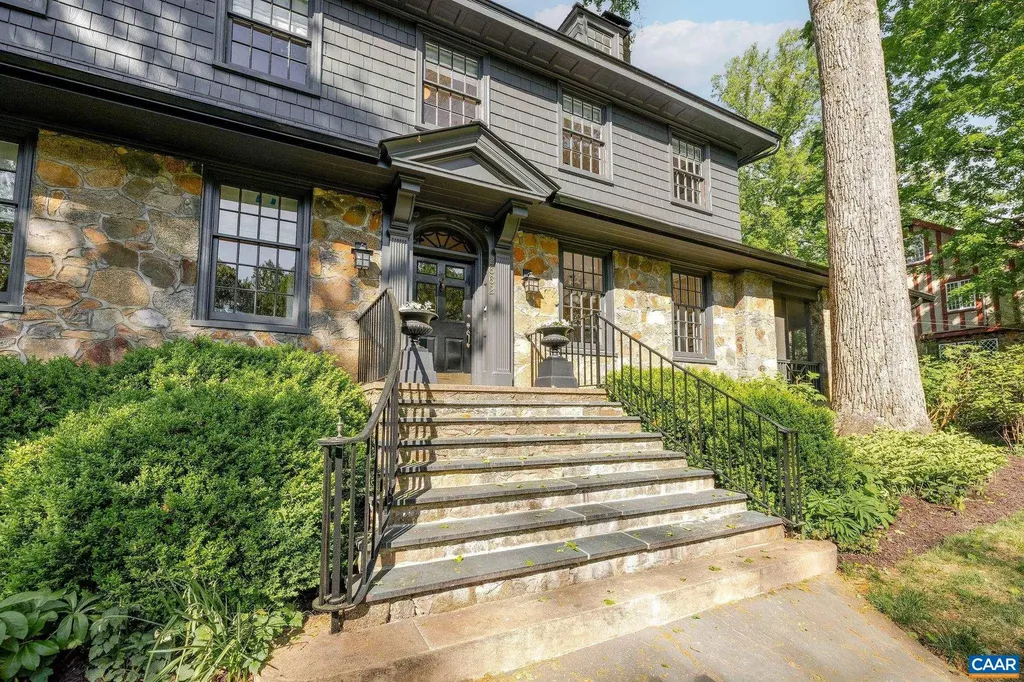 2662 Jefferson Park Circle Charlottesville VA 22903
