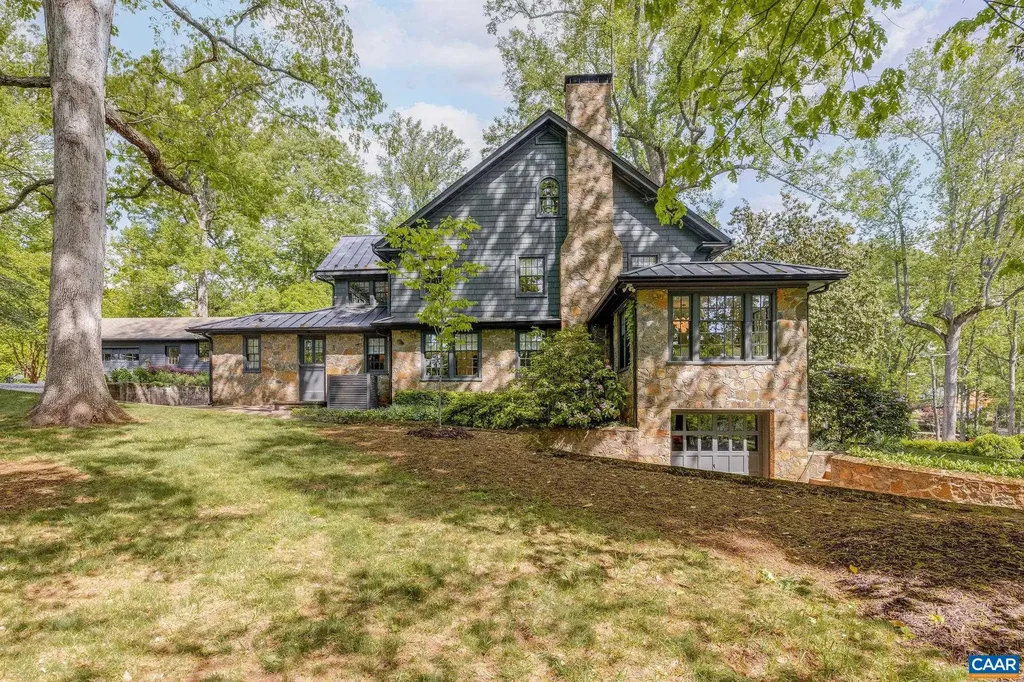 2662 Jefferson Park Circle Charlottesville VA 22903