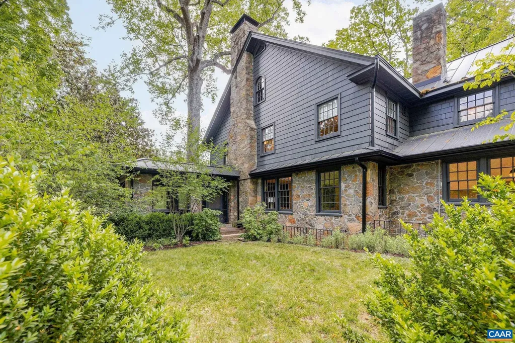 2662 Jefferson Park Circle Charlottesville VA 22903