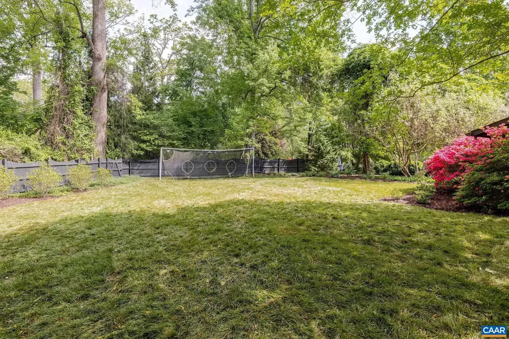 2662 Jefferson Park Circle Charlottesville VA 22903