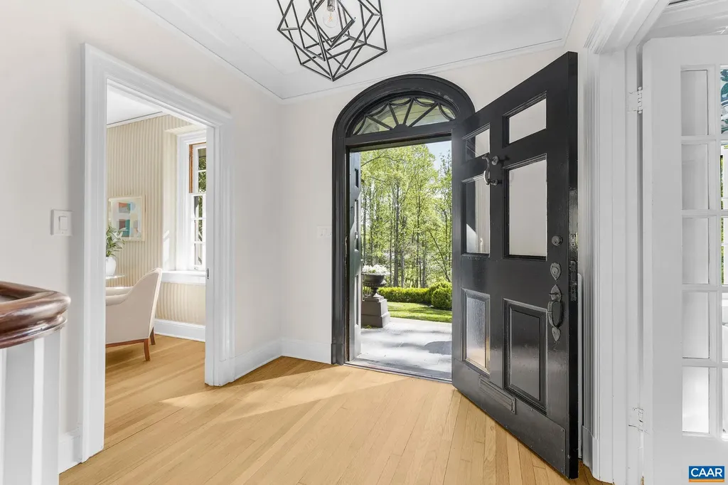 2662 Jefferson Park Circle Charlottesville VA 22903