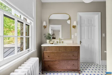 2662 Jefferson Park Circle Charlottesville VA 22903