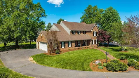 39 Wellington Place Waynesboro VA 22980