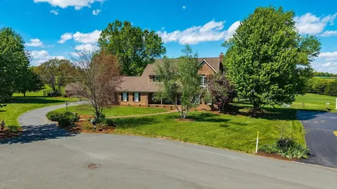 39 Wellington Place Waynesboro VA 22980