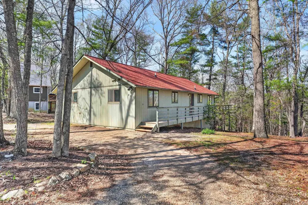 213 Morrie Drive Basye VA 22810