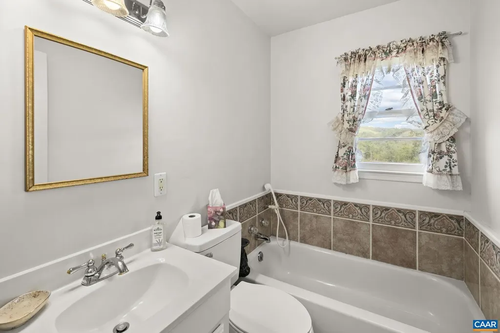 18188 Lovers Lane Gordonsville VA 22942