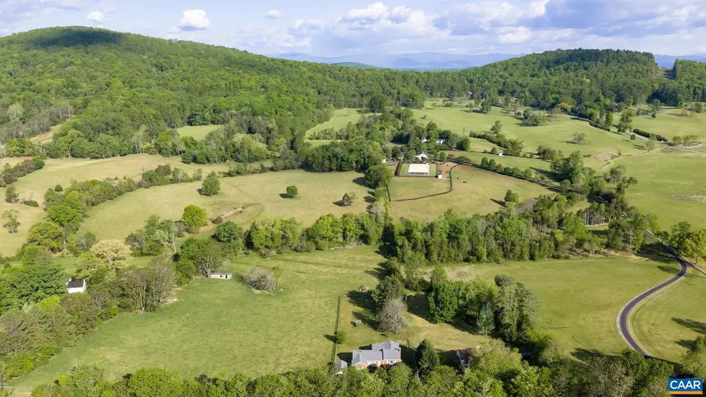 18188 Lovers Lane Gordonsville VA 22942
