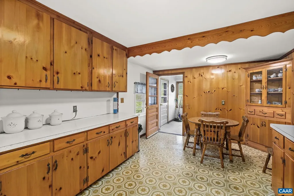 18188 Lovers Lane Gordonsville VA 22942