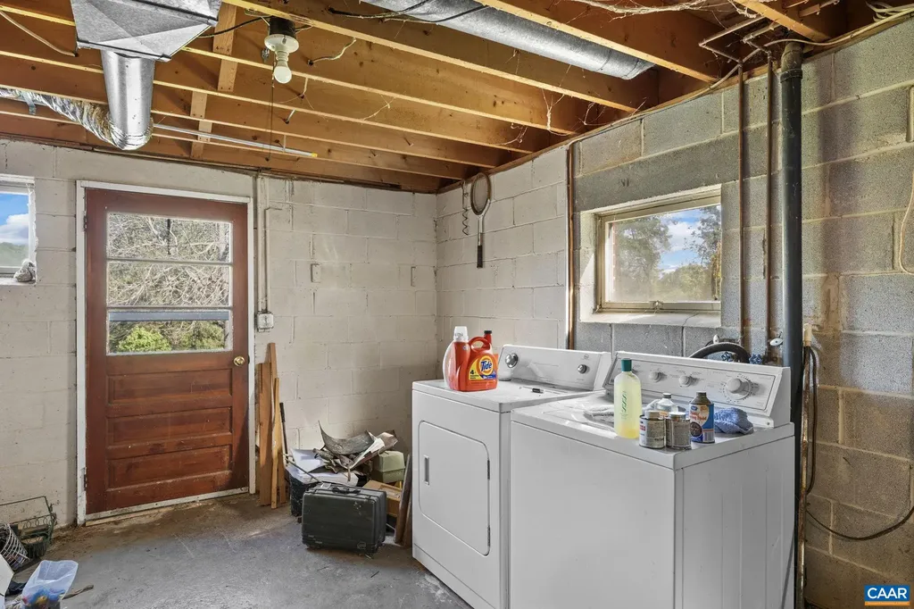 18188 Lovers Lane Gordonsville VA 22942