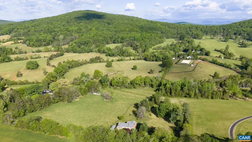 18188 Lovers Lane Gordonsville VA 22942