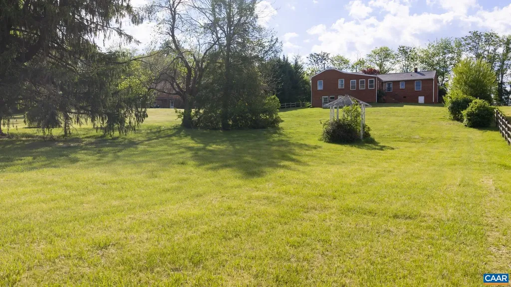 18188 Lovers Lane Gordonsville VA 22942