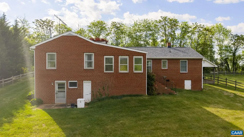 18188 Lovers Lane Gordonsville VA 22942