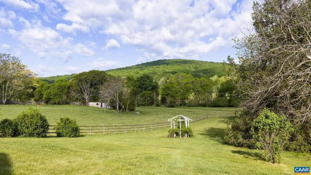 18188 Lovers Lane Gordonsville VA 22942