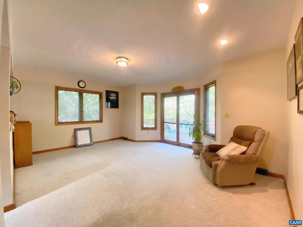 458 Deer Drive Ruckersville VA 22968