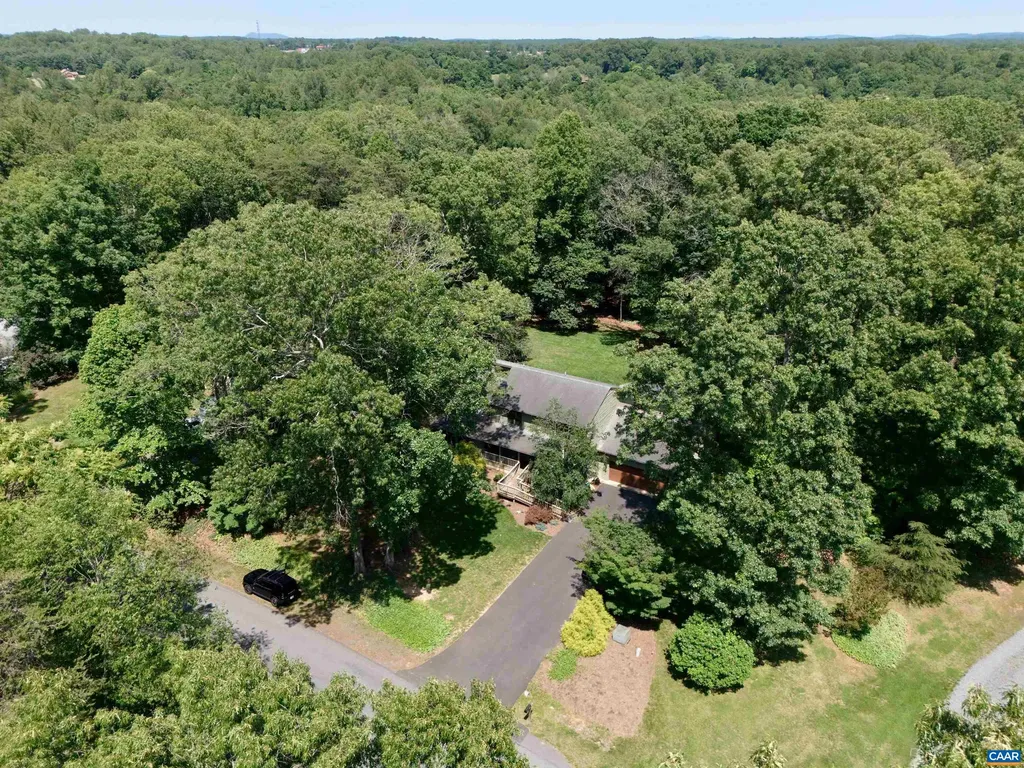 458 Deer Drive Ruckersville VA 22968
