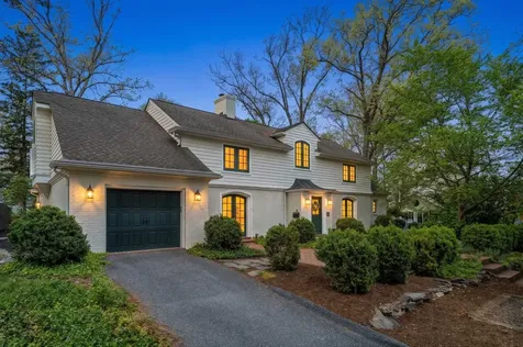 633 Oak Avenue Waynesboro VA 22980